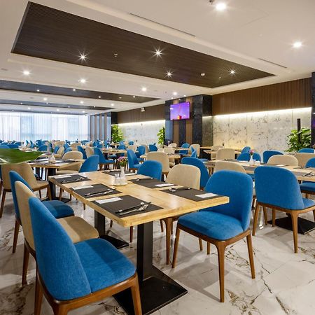 Miracle Luxury Nha Trang Hotel Exterior foto