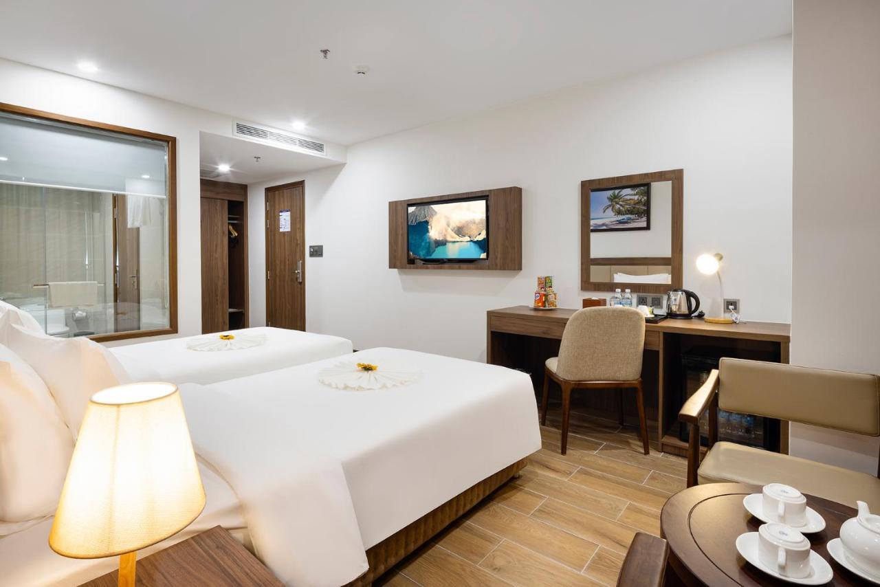 Miracle Luxury Nha Trang Hotel Exterior foto