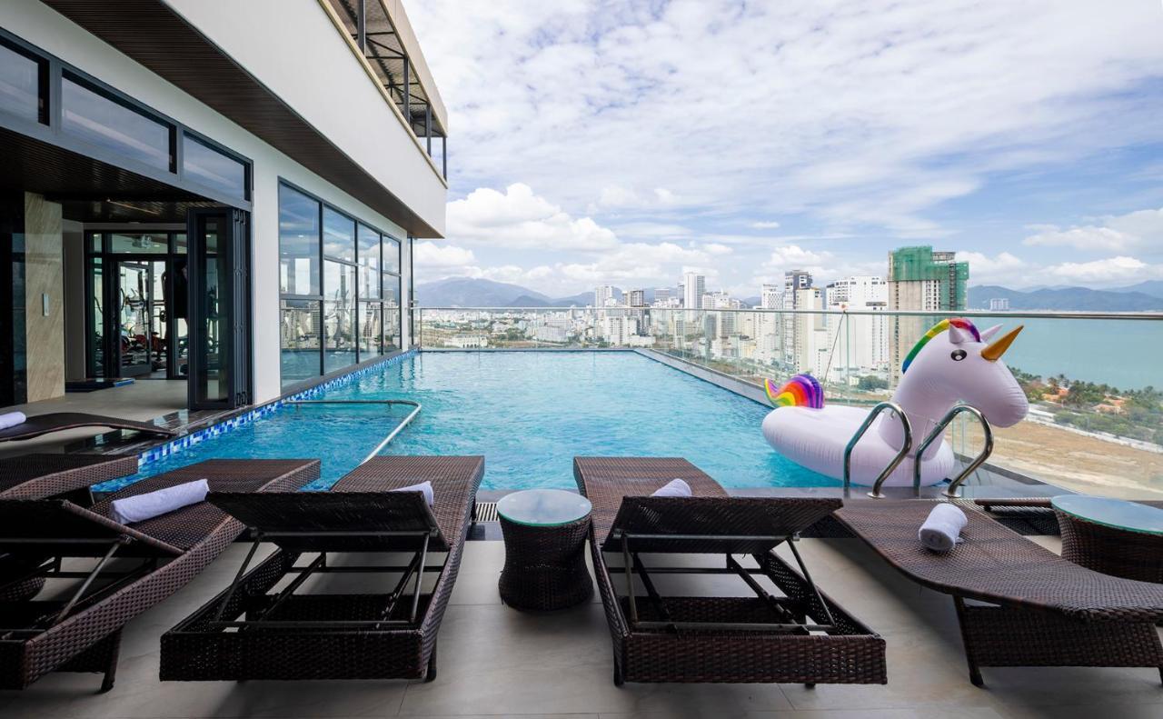 Miracle Luxury Nha Trang Hotel Exterior foto