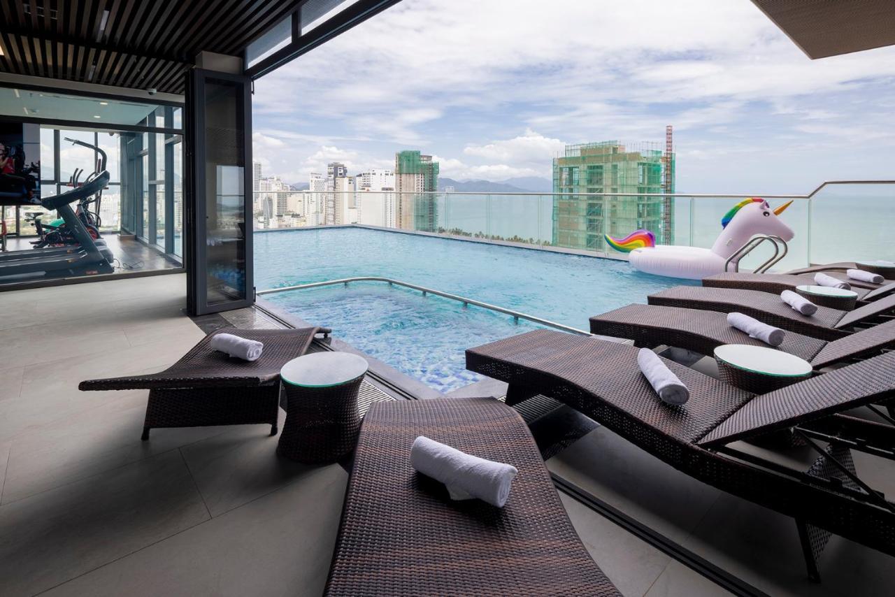 Miracle Luxury Nha Trang Hotel Exterior foto