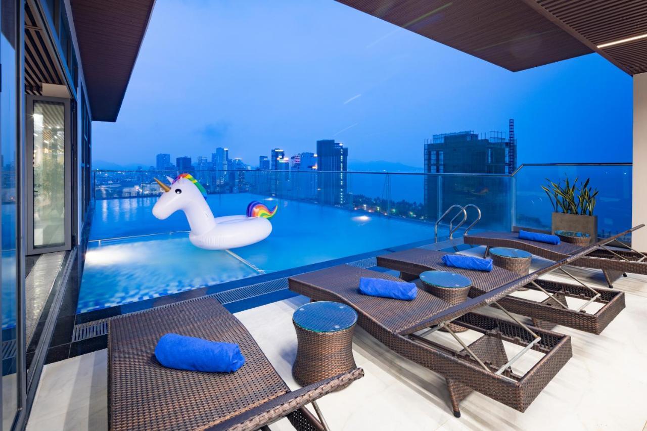 Miracle Luxury Nha Trang Hotel Exterior foto