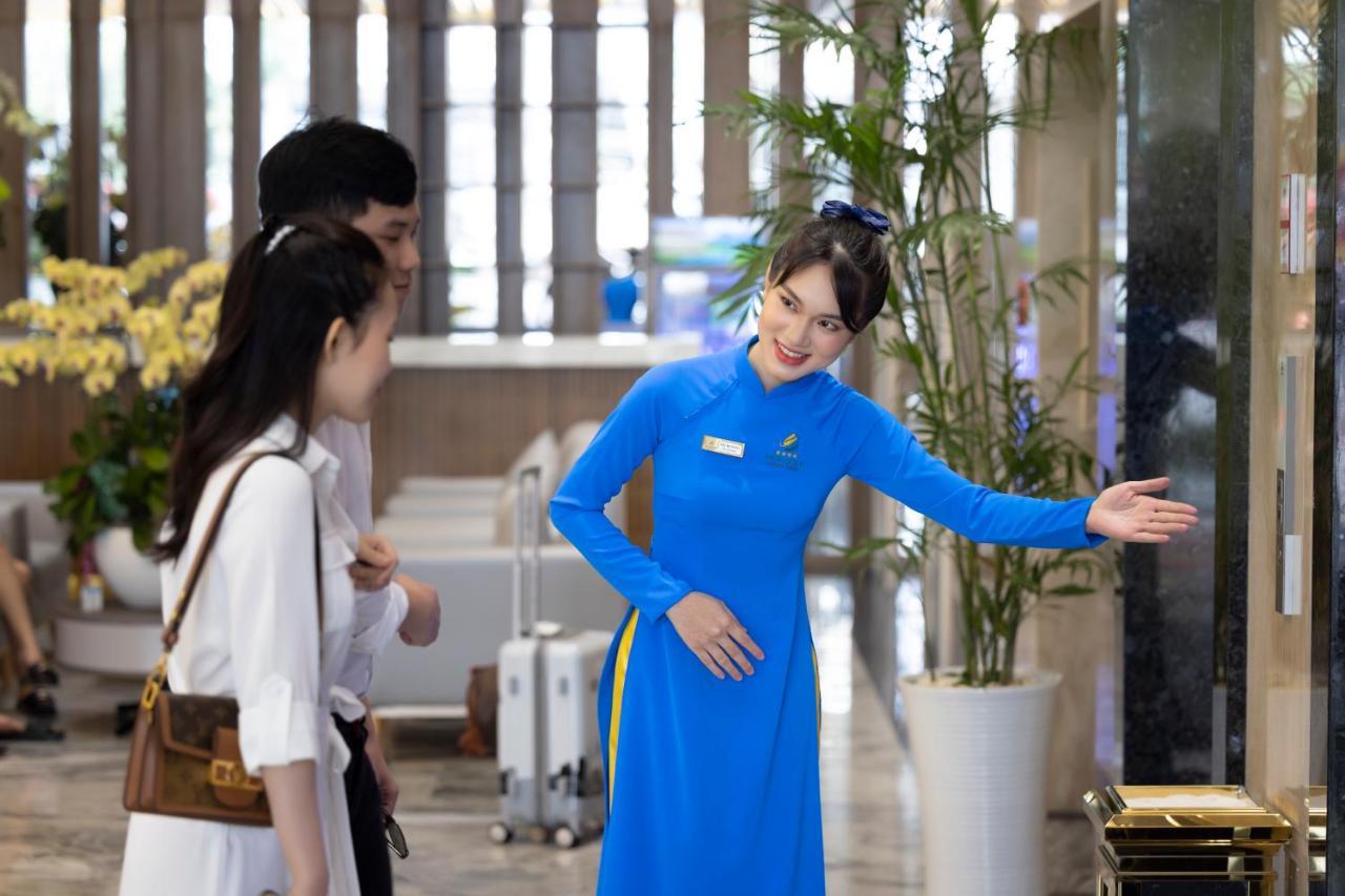 Miracle Luxury Nha Trang Hotel Exterior foto
