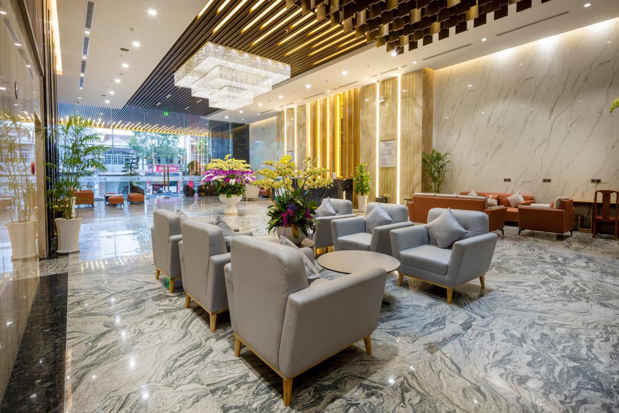 Miracle Luxury Nha Trang Hotel Exterior foto
