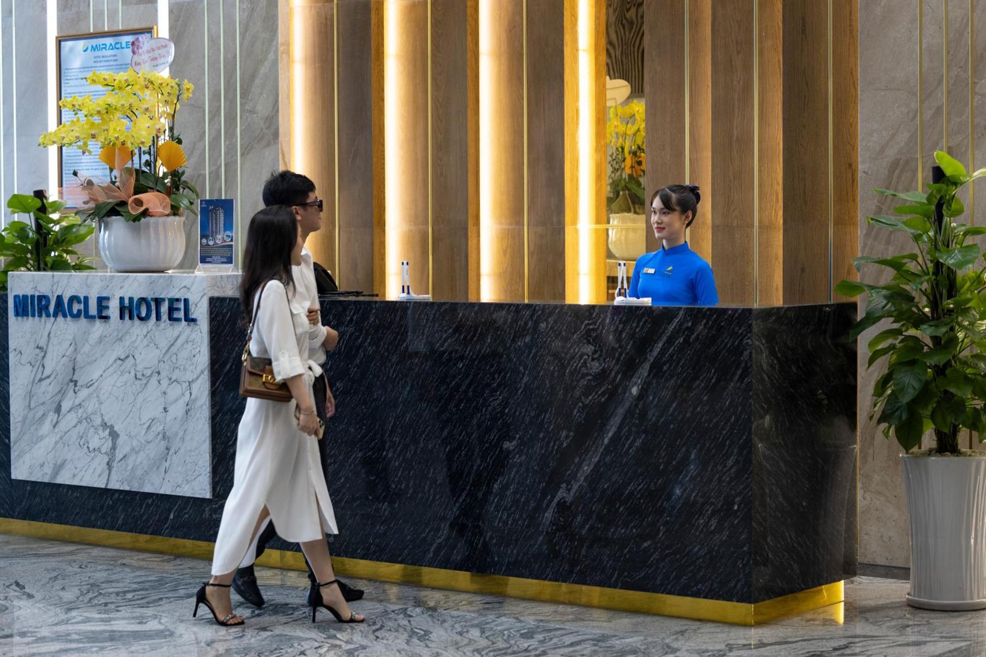 Miracle Luxury Nha Trang Hotel Exterior foto