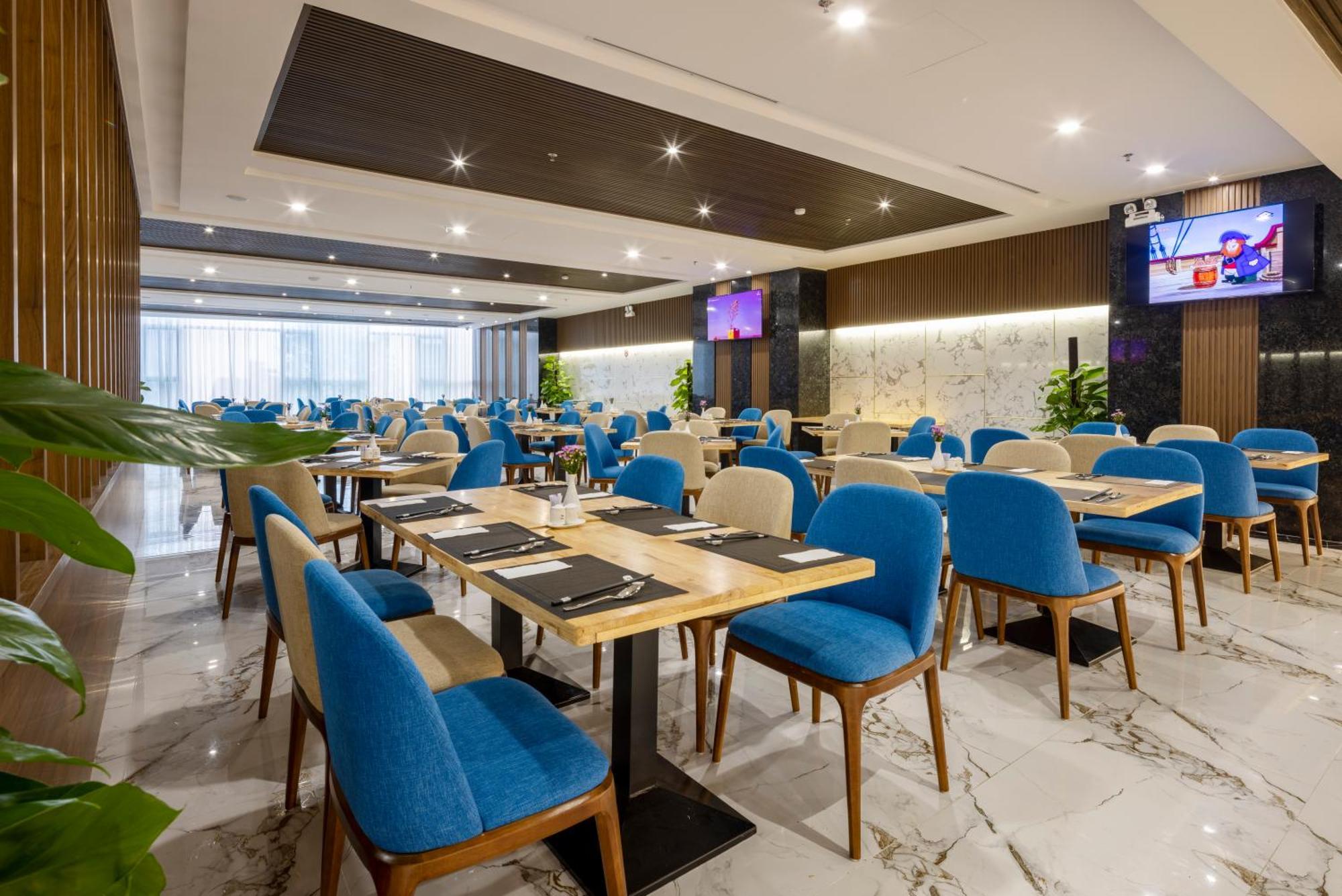 Miracle Luxury Nha Trang Hotel Exterior foto